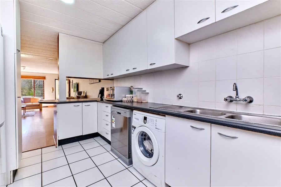 2 Bedroom Property for Sale in Illovo Gauteng
