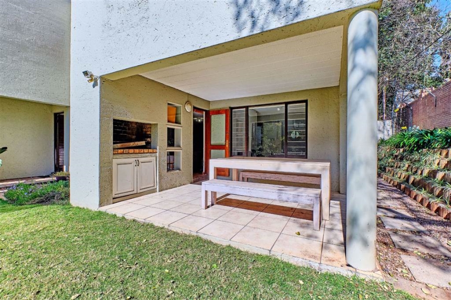 2 Bedroom Property for Sale in Illovo Gauteng