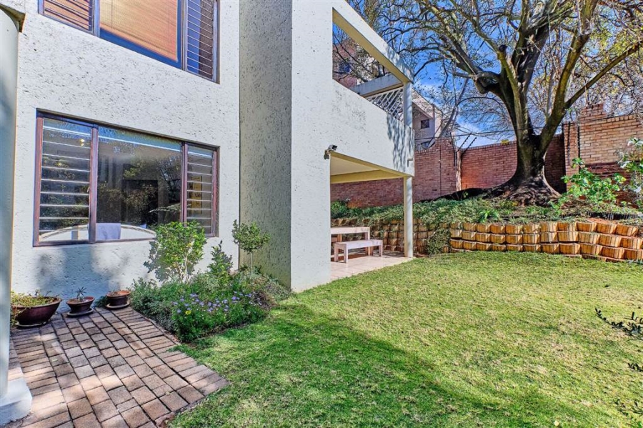 2 Bedroom Property for Sale in Illovo Gauteng