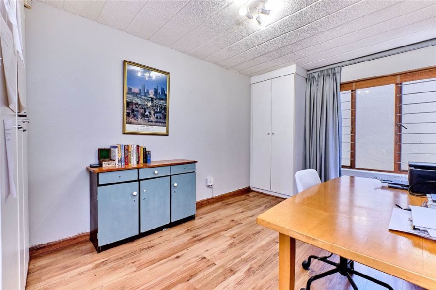 2 Bedroom Property for Sale in Illovo Gauteng