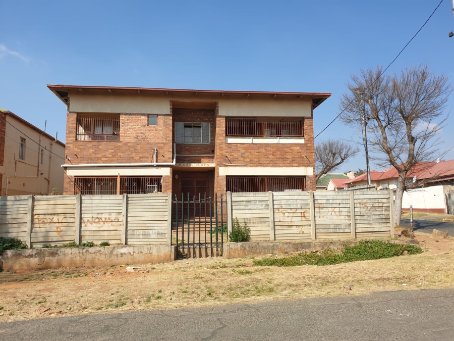 18 Bedroom Property for Sale in Troyeville Gauteng