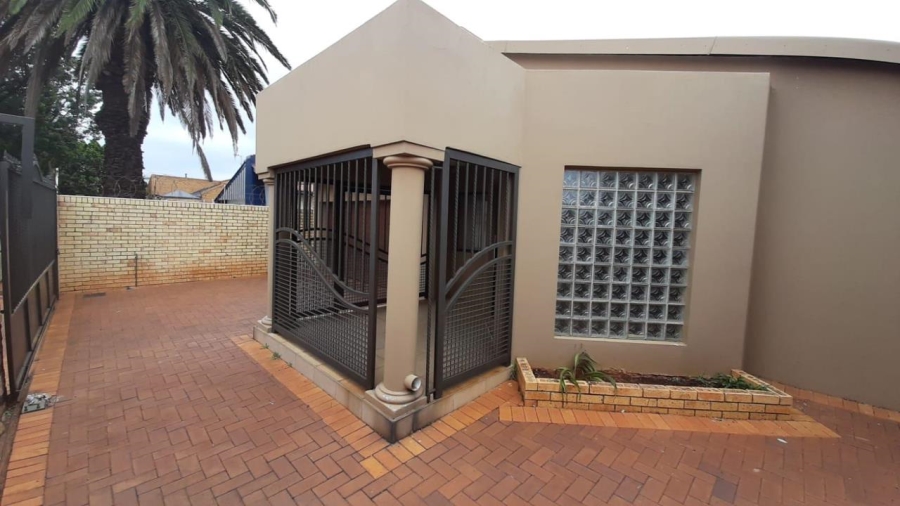 0 Bedroom Property for Sale in Lenasia Ext 1 Gauteng