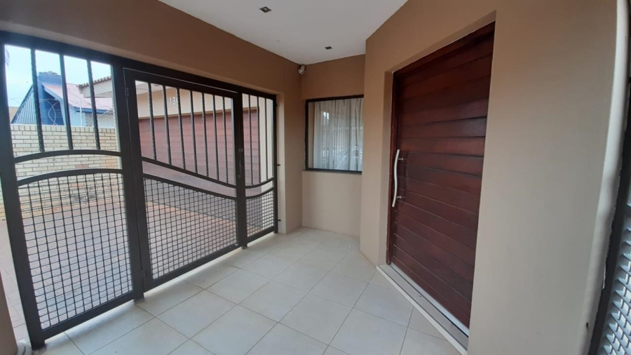 0 Bedroom Property for Sale in Lenasia Ext 1 Gauteng
