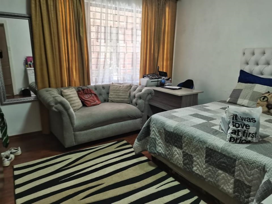 4 Bedroom Property for Sale in Mayfair Gauteng