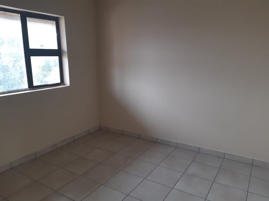 Room for rent in Orlando East Gauteng. Listed by PropertyCentral