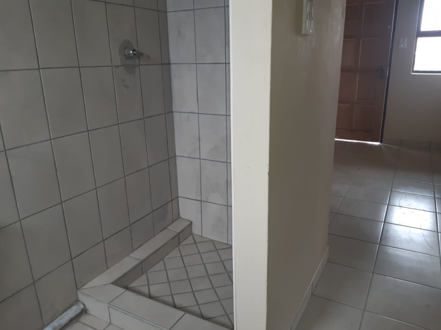 Room for rent in Orlando East Gauteng. Listed by PropertyCentral