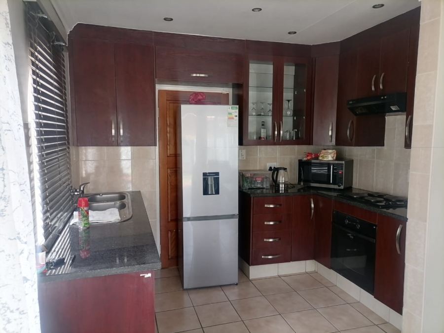 2 Bedroom Property for Sale in Annlin Ext 37 Gauteng