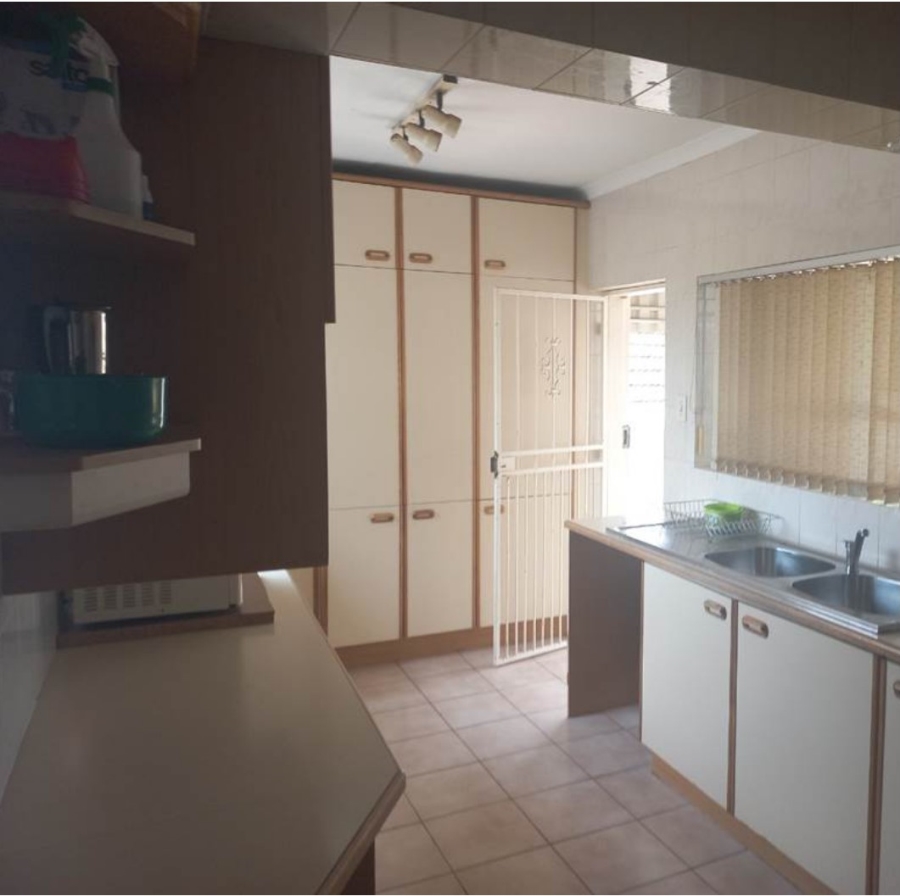 To Let 3 Bedroom Property for Rent in Dewetshof Gauteng