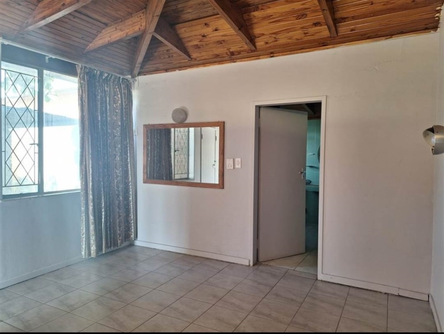 To Let 1 Bedroom Property for Rent in Kirkney Gauteng