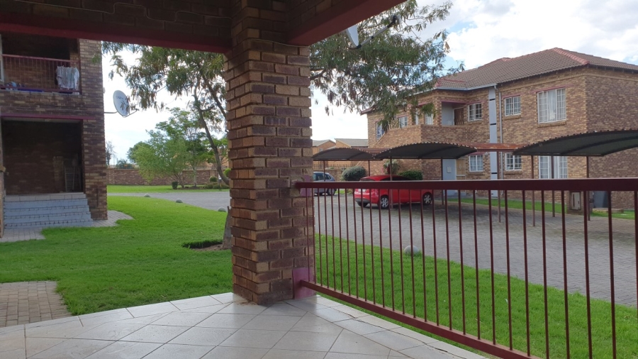 2 Bedroom Property for Sale in Midrand Gauteng