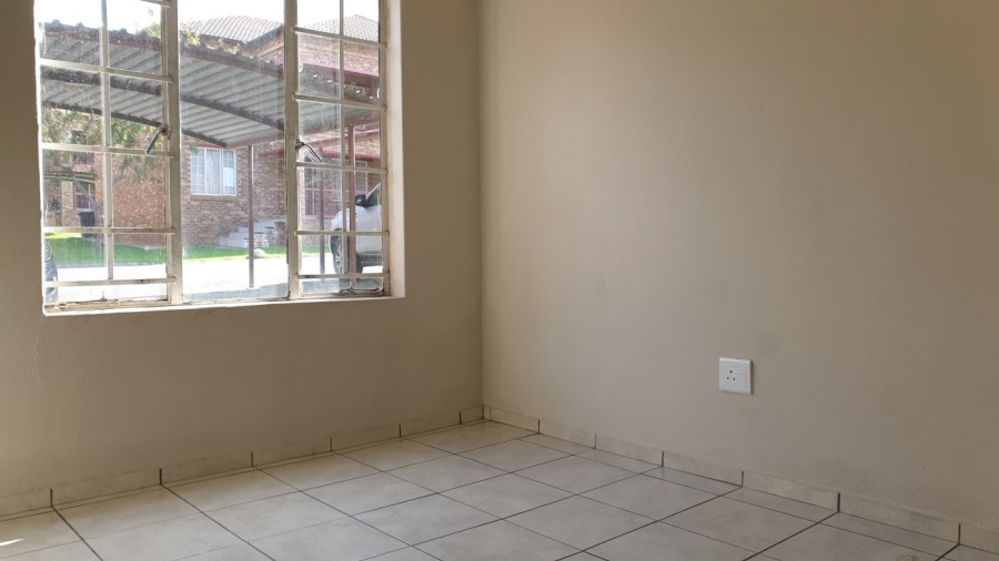 2 Bedroom Property for Sale in Midrand Gauteng
