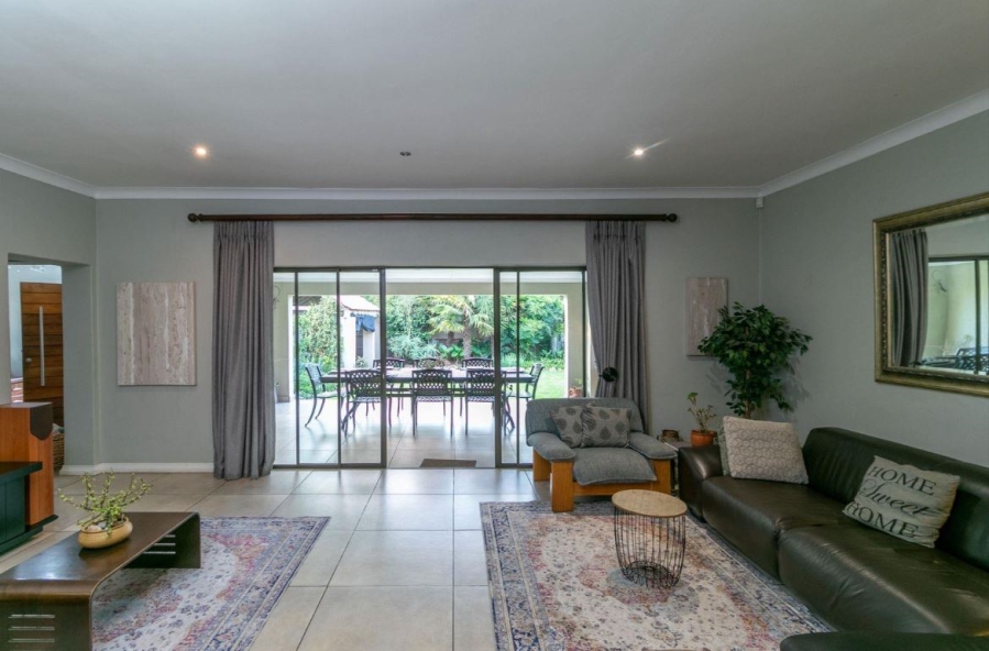 To Let 5 Bedroom Property for Rent in Dunvegan Gauteng