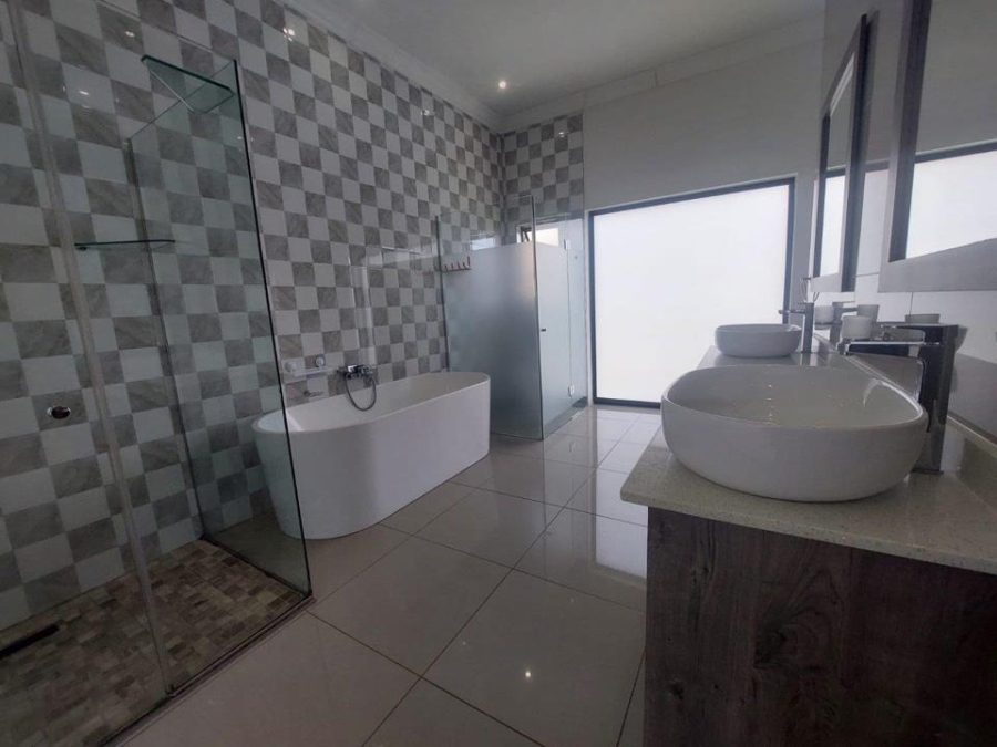 4 Bedroom Property for Sale in The Hills Game Reserve Estate Gauteng