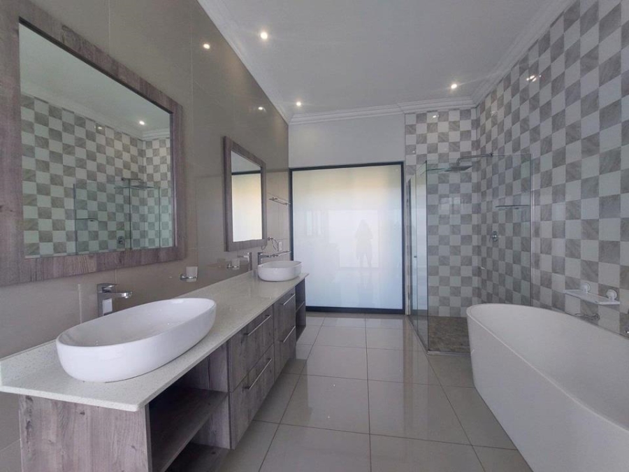 4 Bedroom Property for Sale in The Hills Game Reserve Estate Gauteng