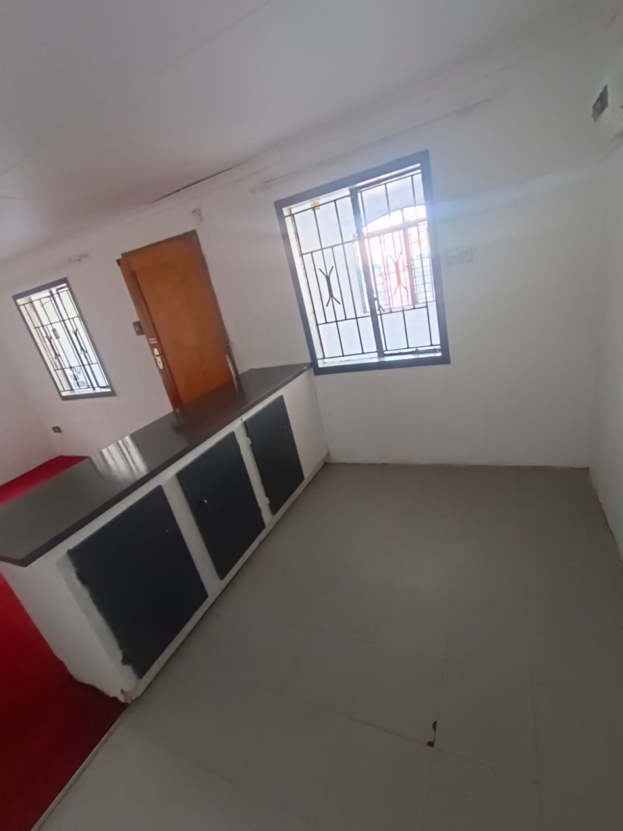 6 Bedroom Property for Sale in Lenasia Ext 13 Gauteng