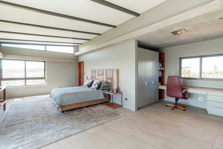 4 Bedroom Property for Sale in Mooikloof Heights Gauteng