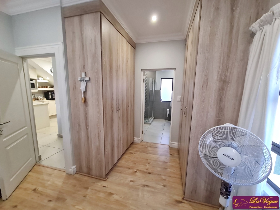To Let 4 Bedroom Property for Rent in Olympus AH Gauteng