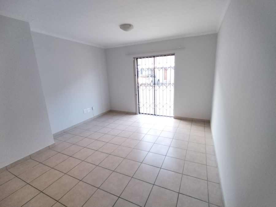 To Let 2 Bedroom Property for Rent in Noordwyk Gauteng