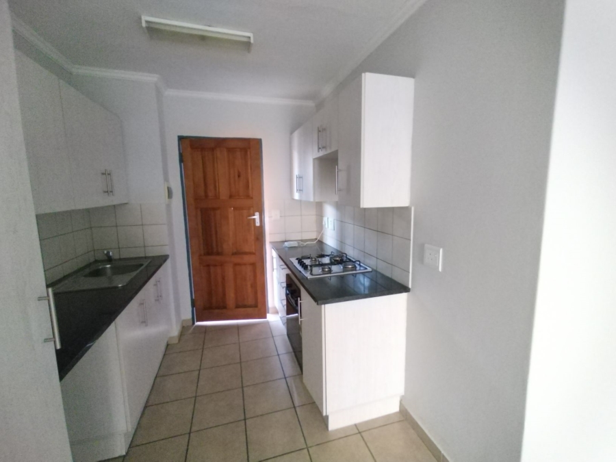 To Let 2 Bedroom Property for Rent in Noordwyk Gauteng