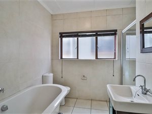 2 Bedroom Property for Sale in Bedford Gardens Gauteng