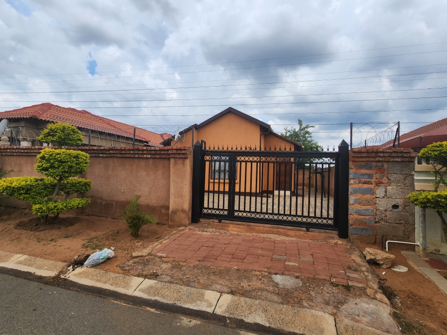 3 Bedroom Property for Sale in Soshanguve VV Gauteng