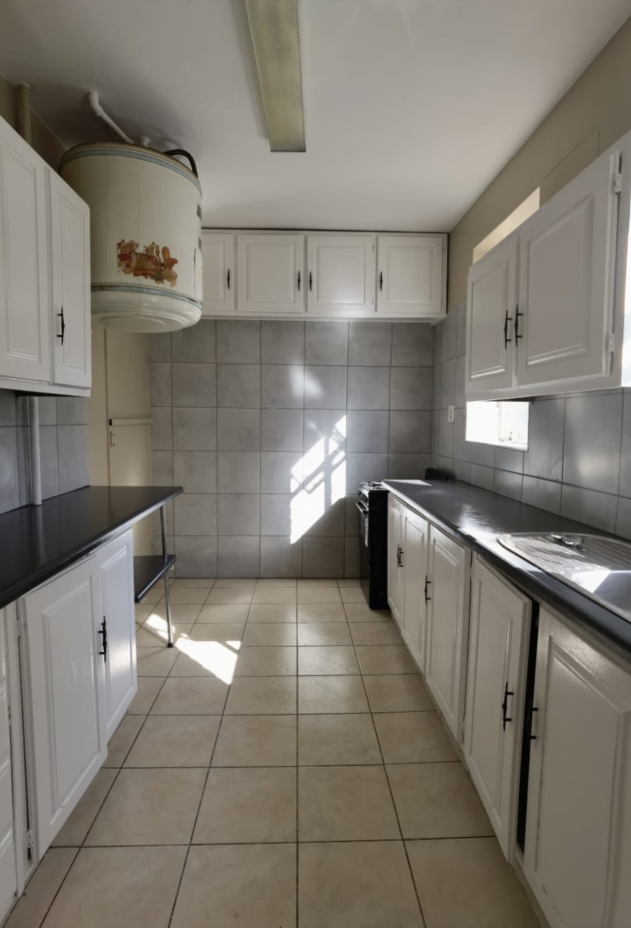 To Let 6 Bedroom Property for Rent in Muckleneuk Gauteng
