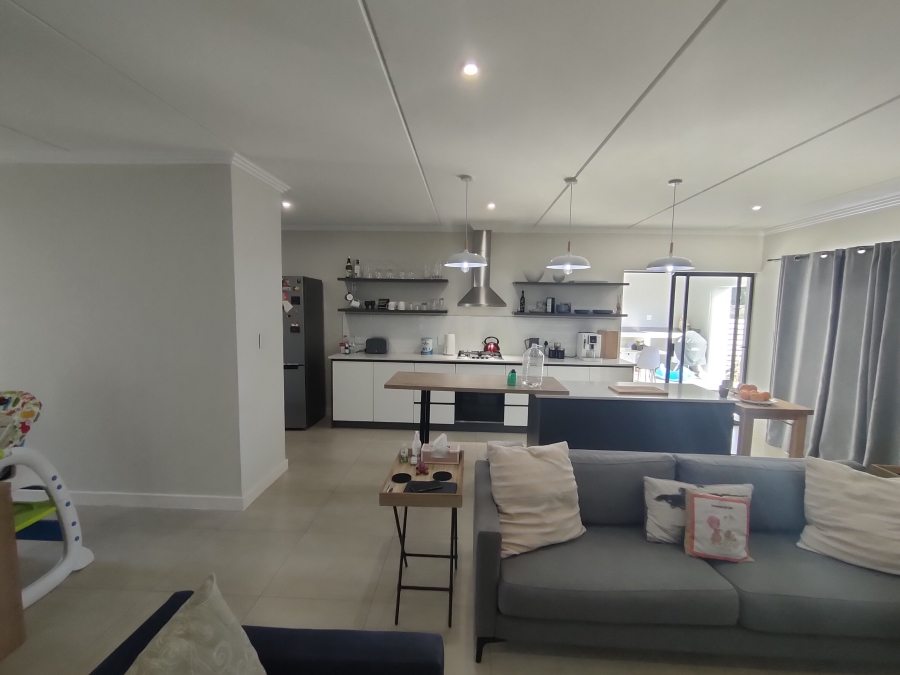 3 Bedroom Property for Sale in Amorosa Gauteng