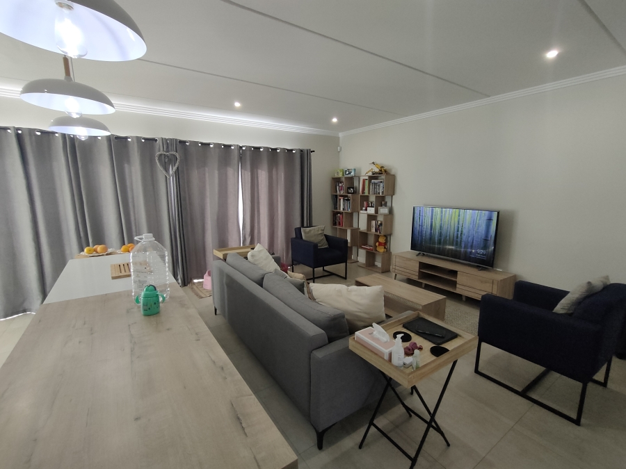 3 Bedroom Property for Sale in Amorosa Gauteng