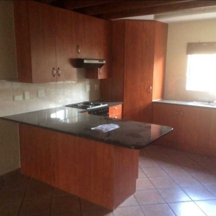 To Let 2 Bedroom Property for Rent in Sunninghill Gauteng