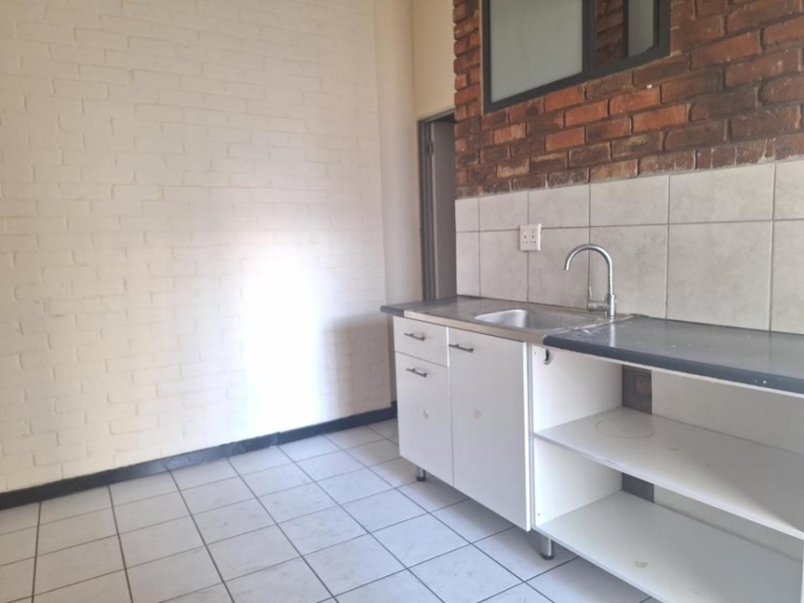 To Let 1 Bedroom Property for Rent in Jeppestown Gauteng