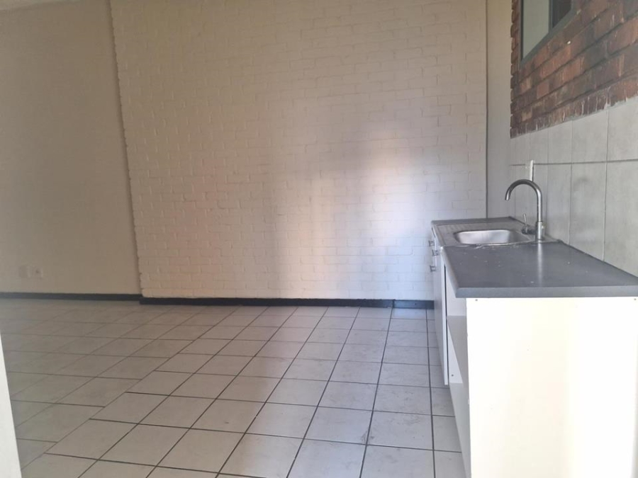 To Let 1 Bedroom Property for Rent in Jeppestown Gauteng