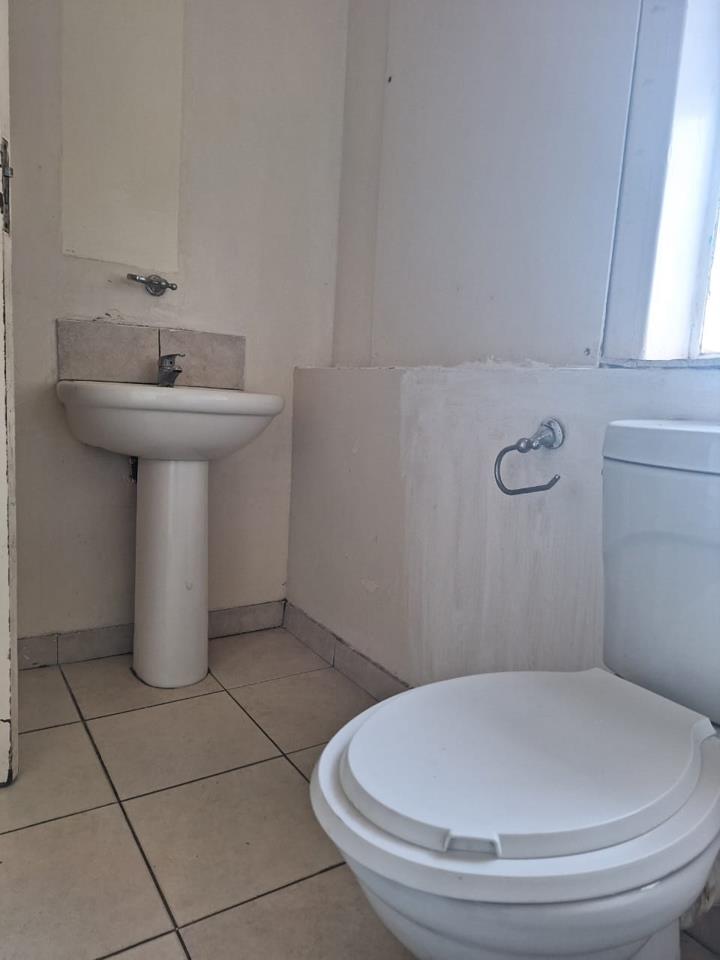 To Let 2 Bedroom Property for Rent in Yeoville Gauteng