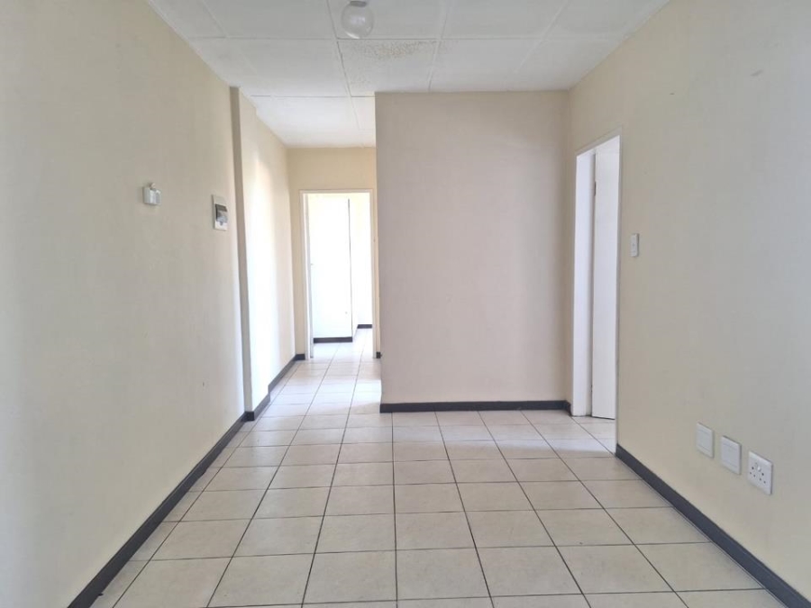 To Let 2 Bedroom Property for Rent in Yeoville Gauteng