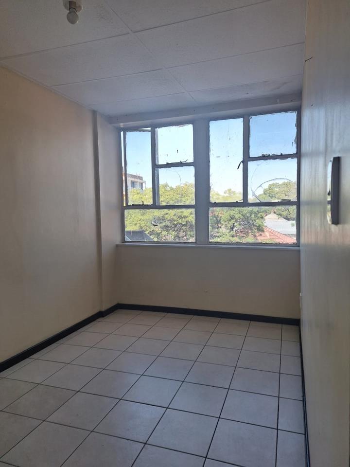 To Let 2 Bedroom Property for Rent in Yeoville Gauteng