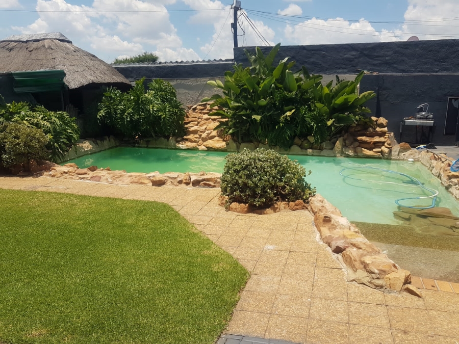 4 Bedroom Property for Sale in The Hill Gauteng