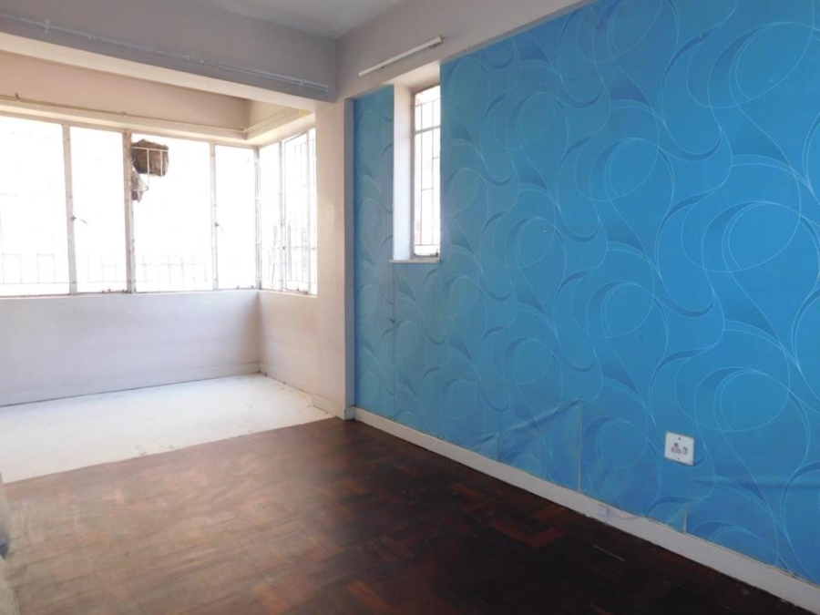 To Let 1 Bedroom Property for Rent in Yeoville Gauteng