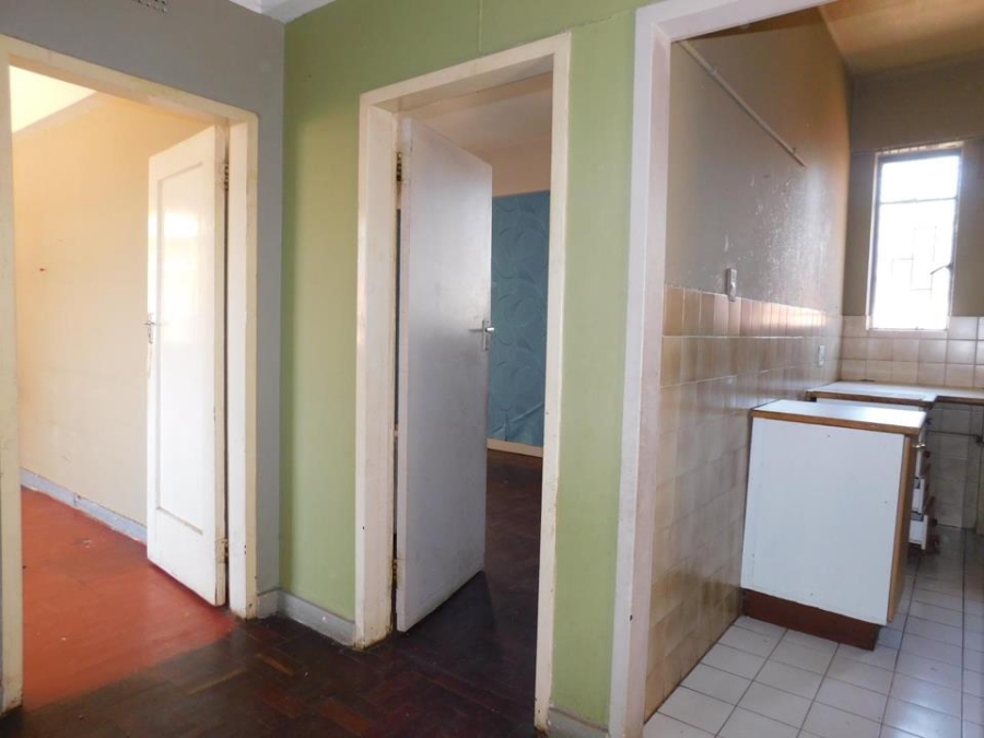 To Let 1 Bedroom Property for Rent in Yeoville Gauteng