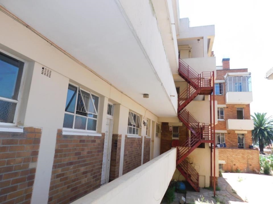 To Let 1 Bedroom Property for Rent in Yeoville Gauteng