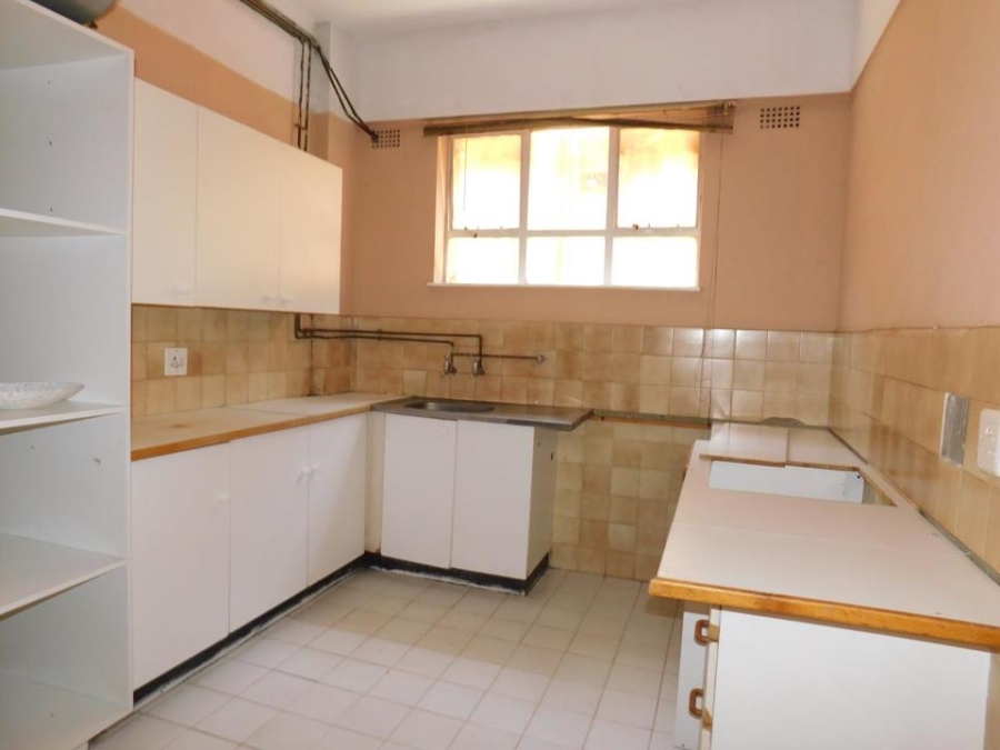 To Let 1 Bedroom Property for Rent in Yeoville Gauteng