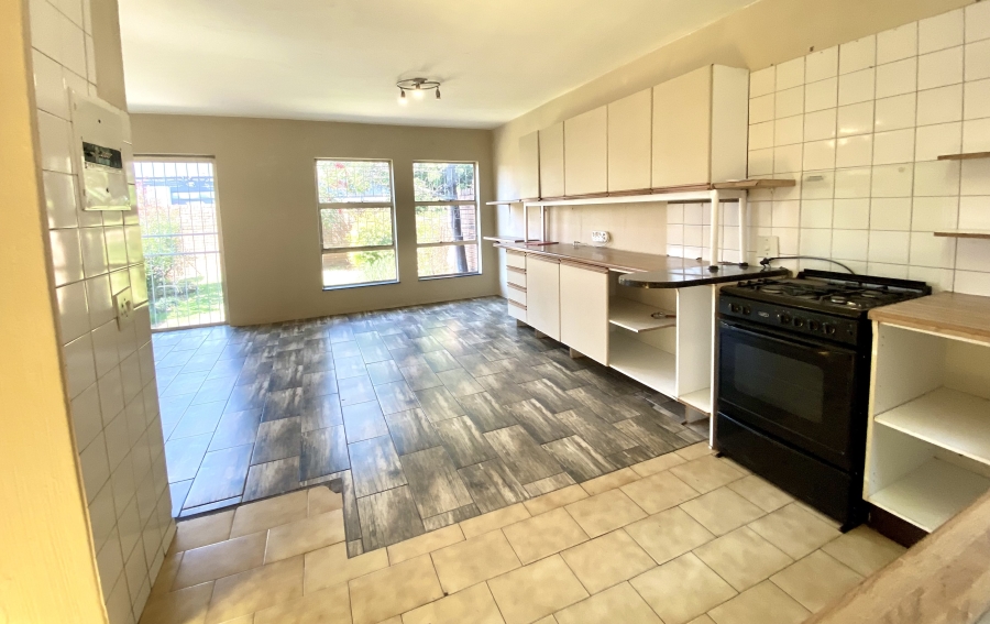 3 Bedroom Property for Sale in Elardus Park Gauteng