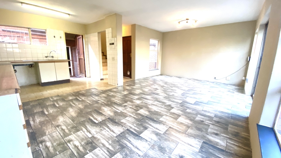 3 Bedroom Property for Sale in Elardus Park Gauteng