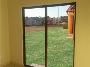 2 Bedroom Property for Sale in Bloempark Gauteng