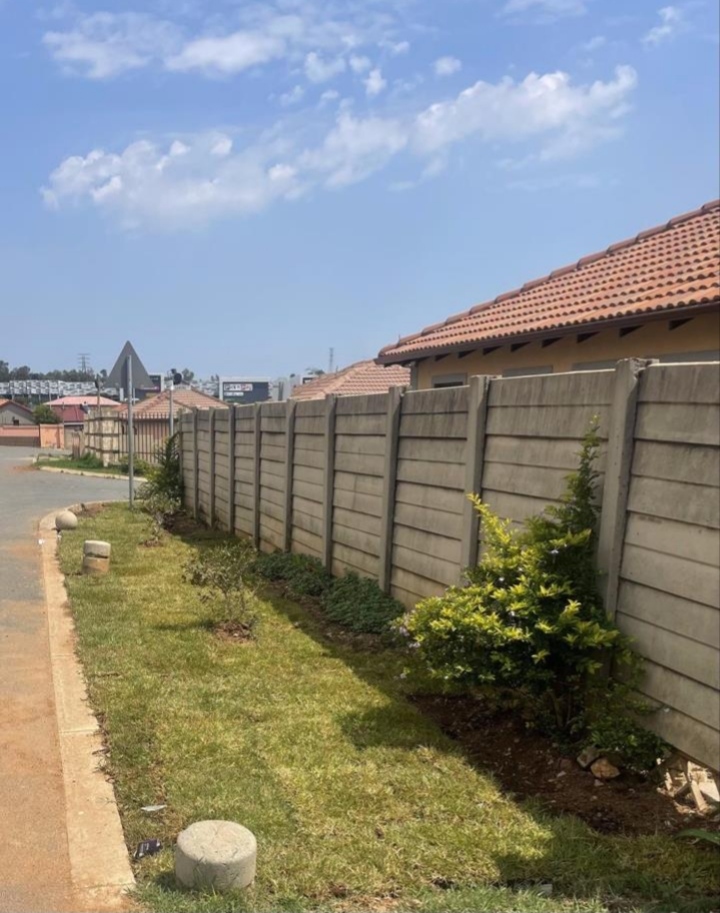 3 Bedroom Property for Sale in Olievenhoutbosch Gauteng