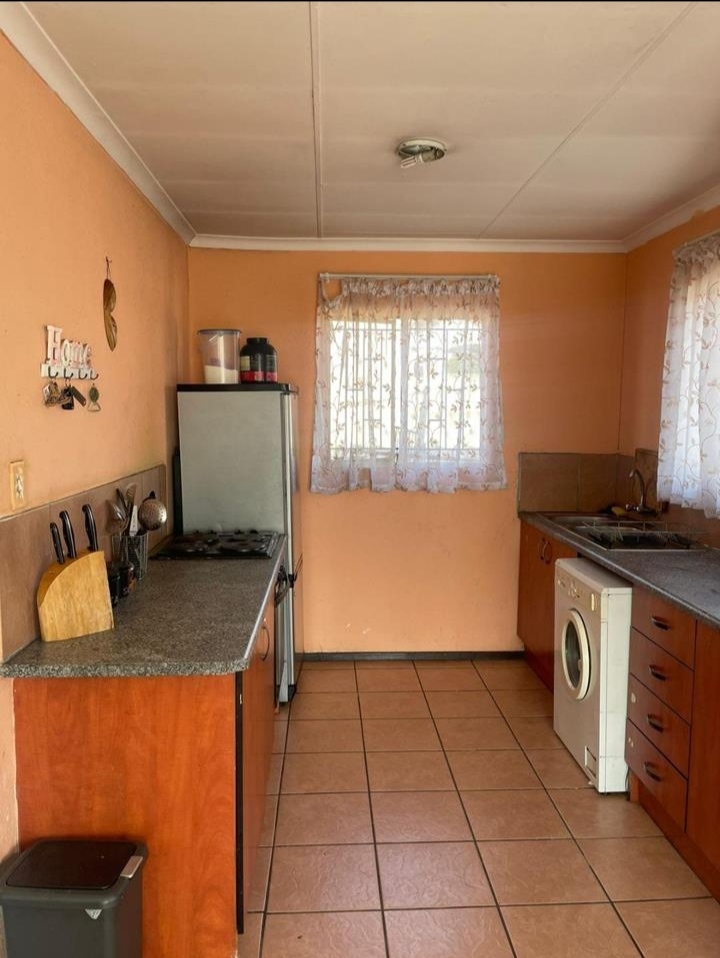 3 Bedroom Property for Sale in Olievenhoutbosch Gauteng