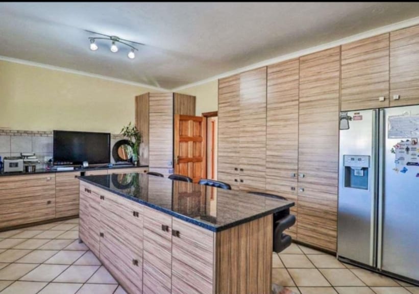 3 Bedroom Property for Sale in Glen Austen Gauteng