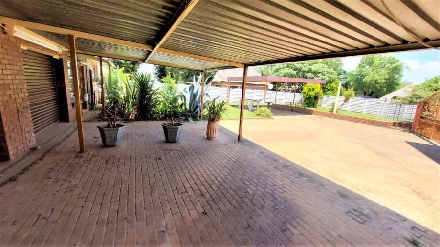 4 Bedroom Property for Sale in Ferryvale Gauteng