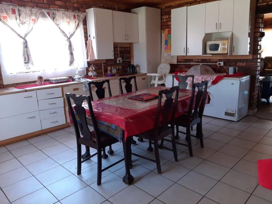 8 Bedroom Property for Sale in Holgatfontein Gauteng