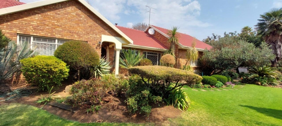 5 Bedroom Property for Sale in Ferryvale Gauteng