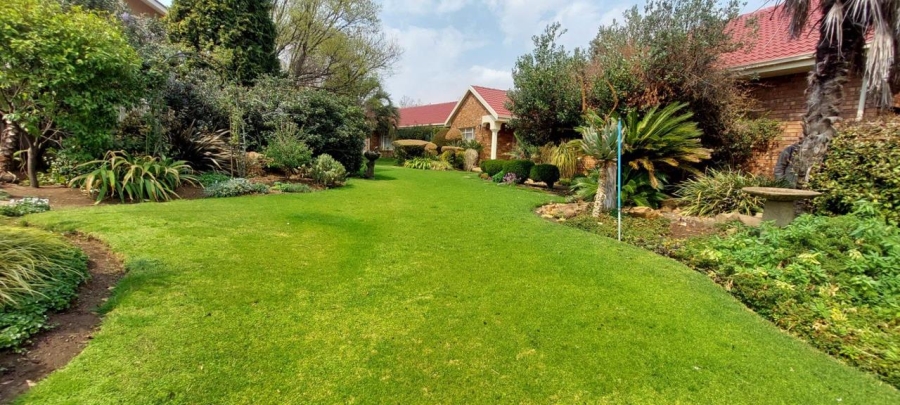 5 Bedroom Property for Sale in Ferryvale Gauteng