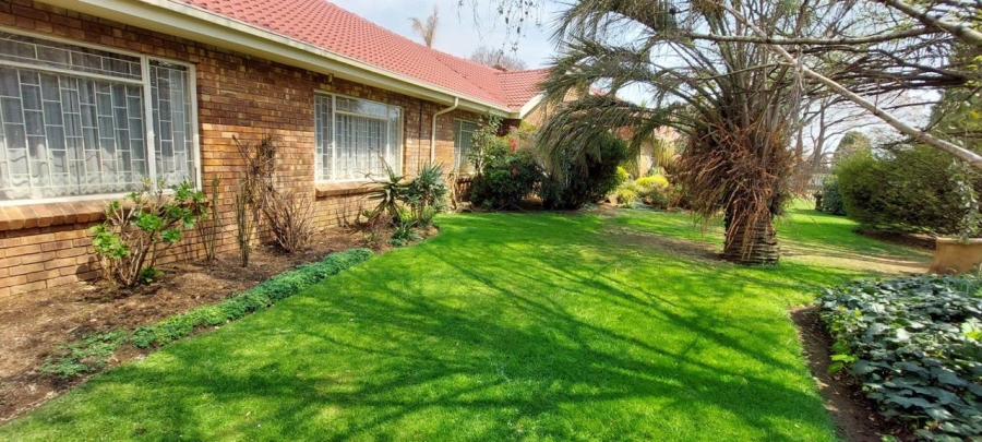 5 Bedroom Property for Sale in Ferryvale Gauteng